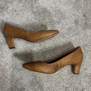 Vionic Women's Madison Mia Heels Brown Snake leather Size 7